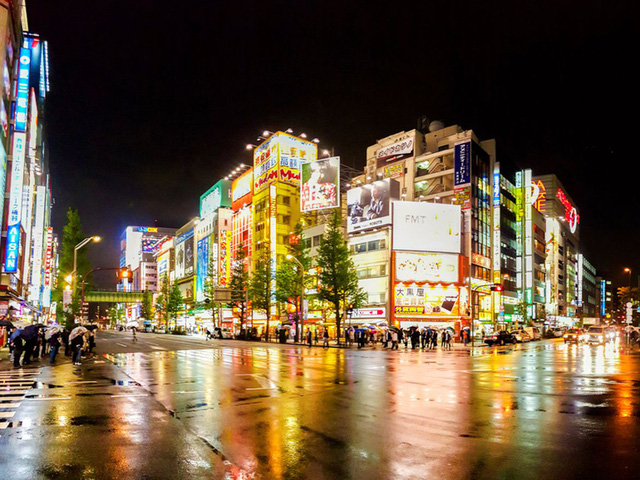 Du lịch Nhật Bản - phố điện tử Akihabara